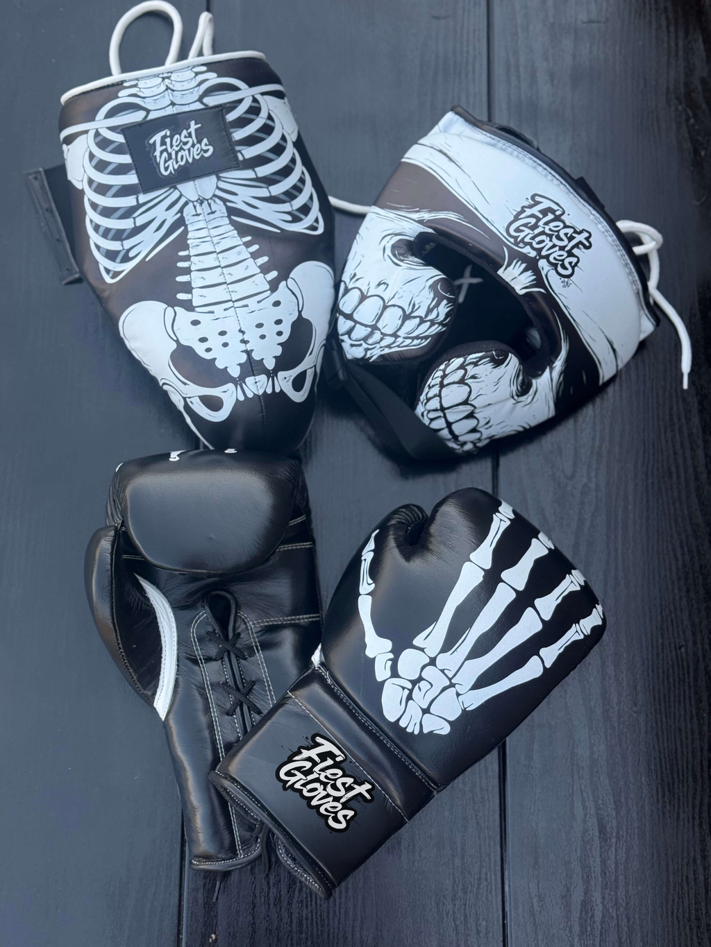 Fiest Winning Style Boxing Set Black/White Skeleton Style Sparring Set