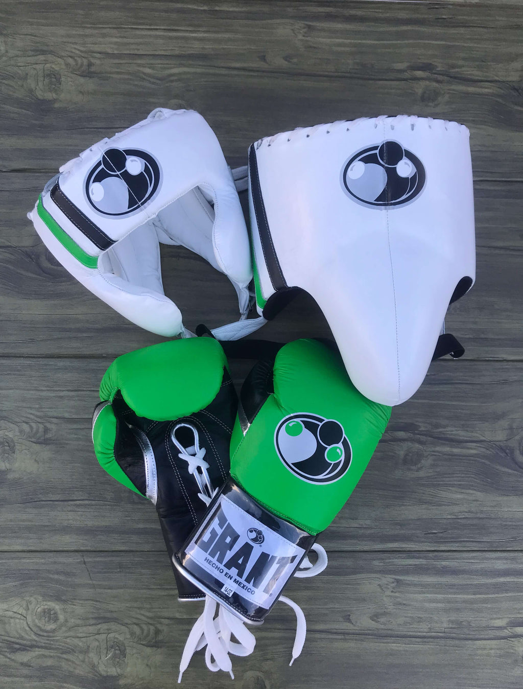 Grant Boxing Sets White/Green/Black Leather Combo Set for Sparring