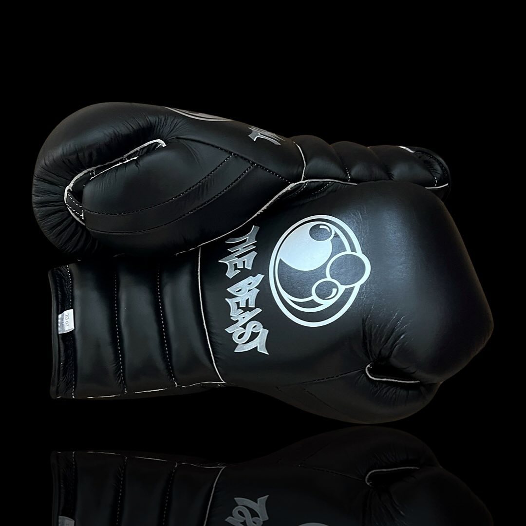 Grant Black Boxing Gloves Sparring Training Gloves Side View