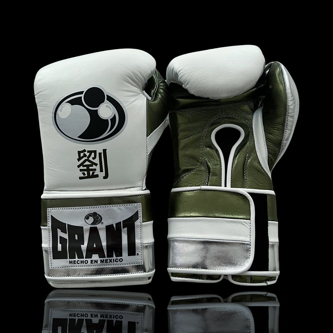 Grant White/Light-Green/Silver Boxing Gloves Durable Sparring Gloves