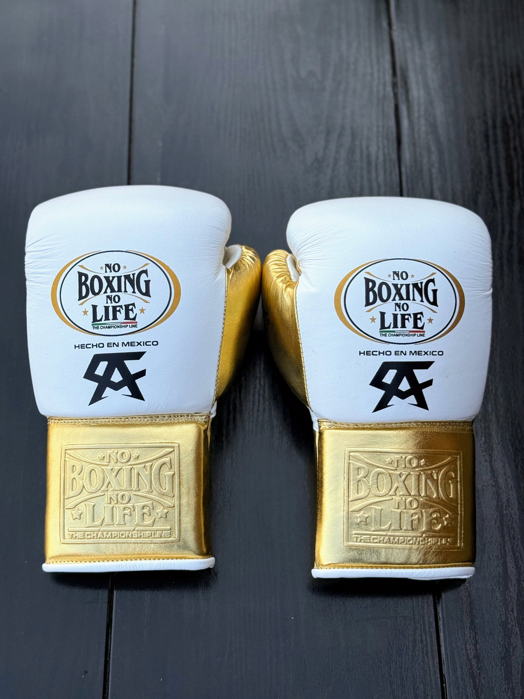 No Boxing No Life Gloves White/Gold Leather Training Gloves Back View