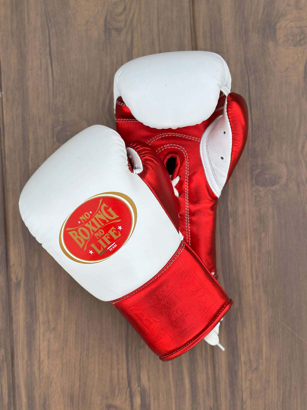 No Boxing No Life Boxing Gloves White/Red Lace-Up