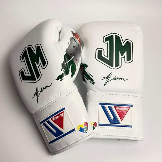 Winning Boxing Gloves White 14oz Leather Training Gloves