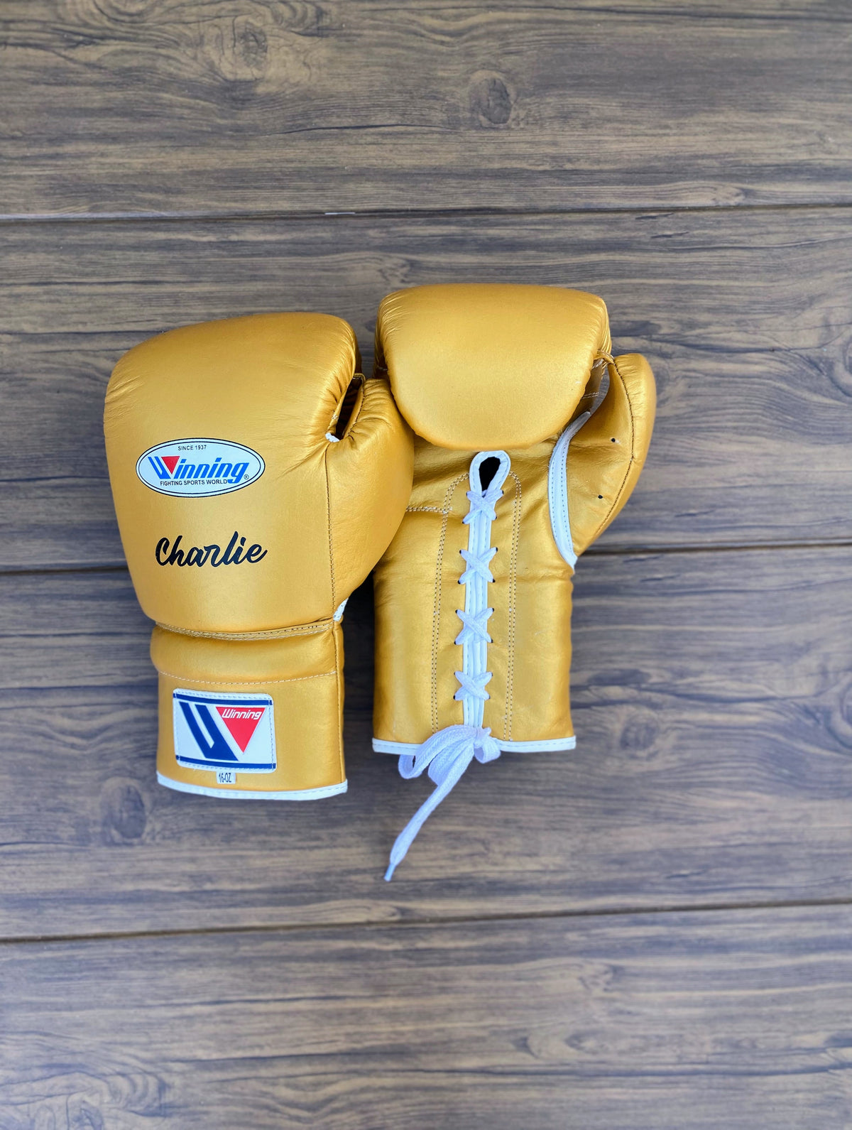 Winning Full Gear Boxing Set Gold 14oz Gloves View