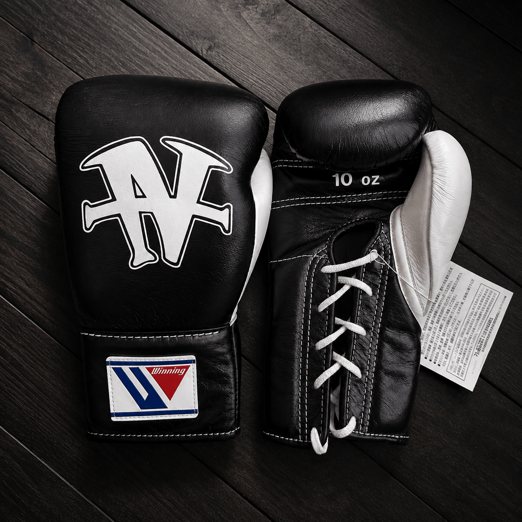 Winning Boxing Gloves Black/White Leather Training Gloves for Sparring