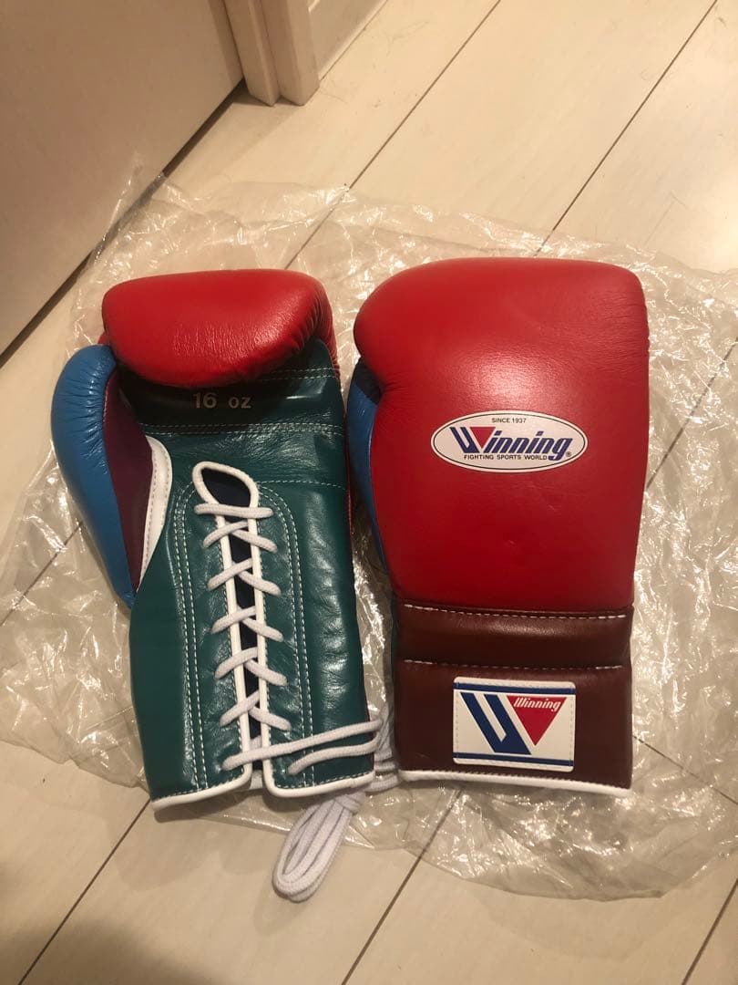 Winning Red/Brown/Green/Blue Boxing Gloves 14oz Lace Up