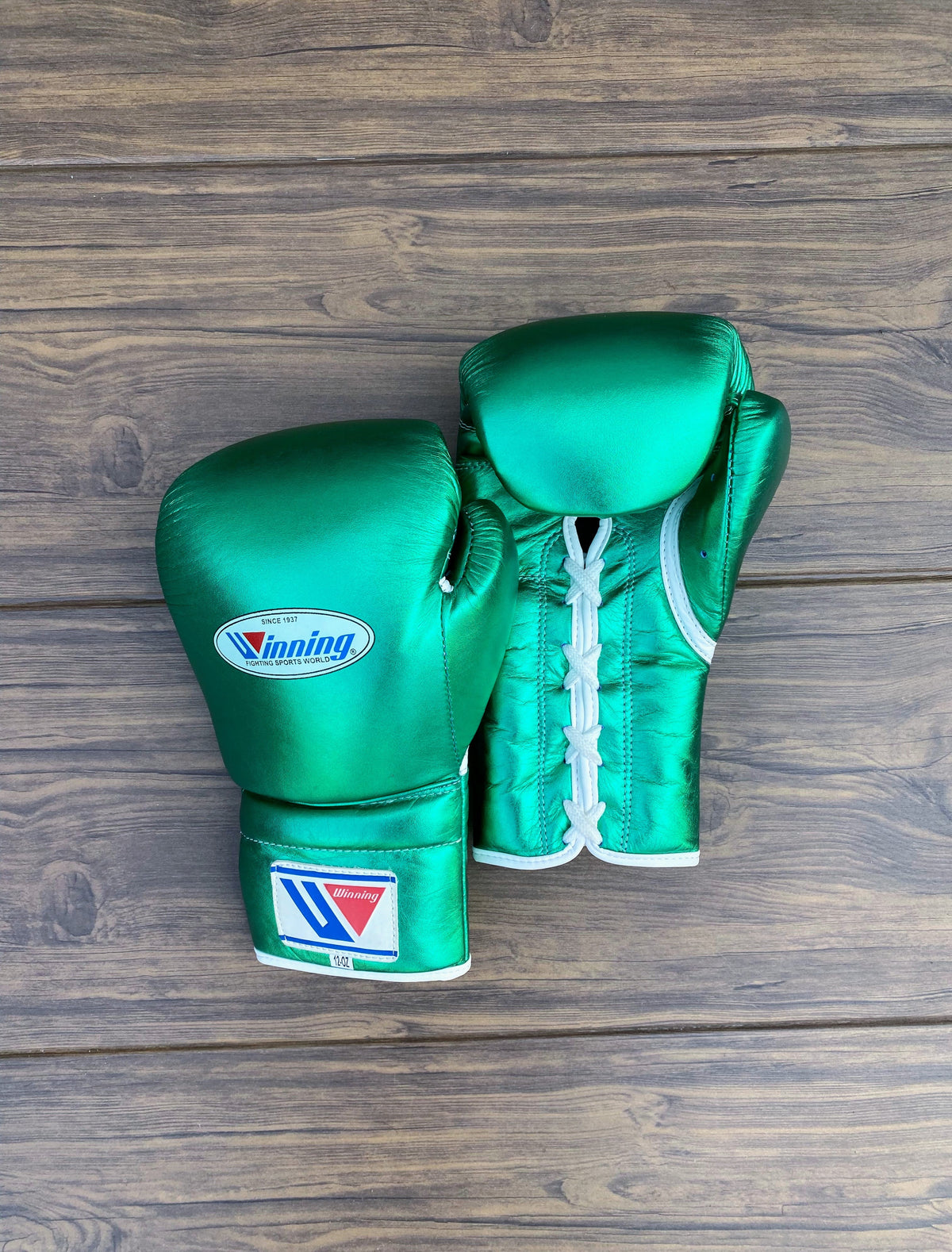 Winning Boxing Set Green Lace-Up Gloves View
