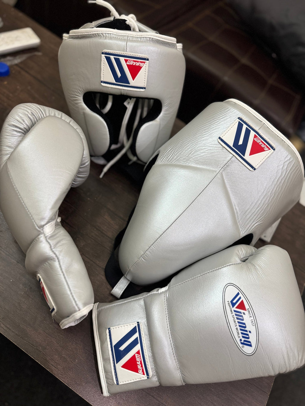 Winning Boxing Sets Silver Leather Training Set for Intense Sessions